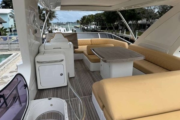 2014 Azimut 64
