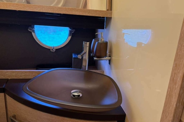 TARKAN 64ft Azimut Yacht For Sale