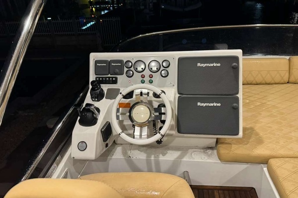 2014 Azimut 64