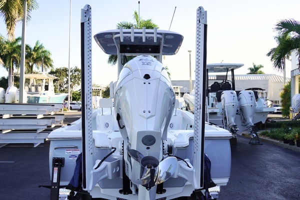 25ft Sea Hunt Yacht For Sale