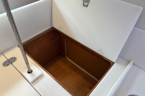 CAVU 44ft Jeanneau Yacht For Sale