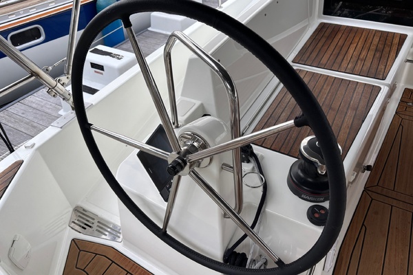 CAVU 44ft Jeanneau Yacht For Sale