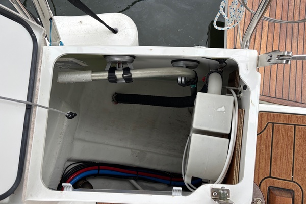 CAVU 44ft Jeanneau Yacht For Sale