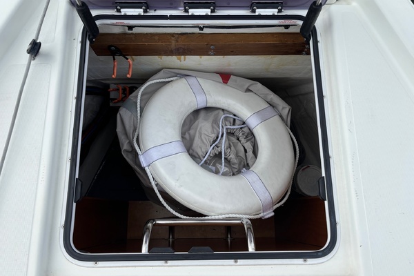 CAVU 44ft Jeanneau Yacht For Sale