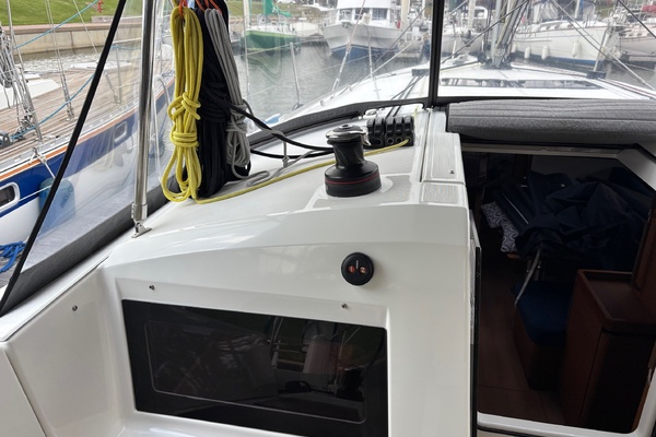 CAVU 44ft Jeanneau Yacht For Sale