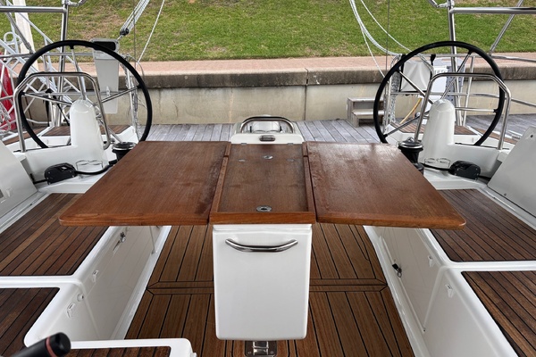 CAVU 44ft Jeanneau Yacht For Sale