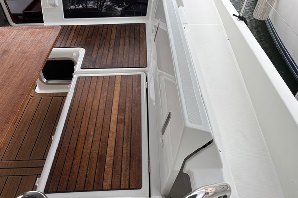 CAVU 44ft Jeanneau Yacht For Sale