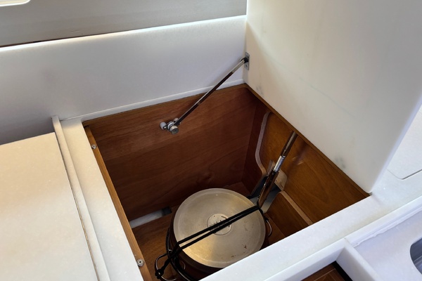 CAVU 44ft Jeanneau Yacht For Sale