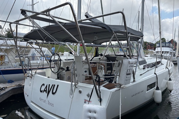CAVU 44ft Jeanneau Yacht For Sale