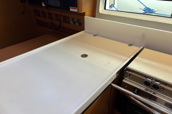 CAVU 44ft Jeanneau Yacht For Sale