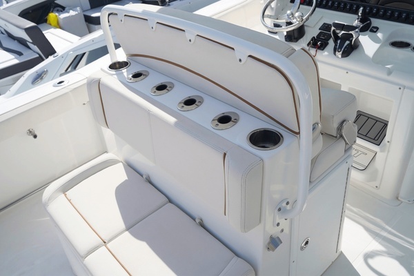 2021 Sea Hunt 29