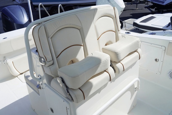 2021 Sea Hunt 29