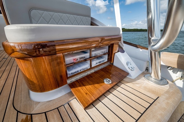 2022 Winter Custom Yachts 38