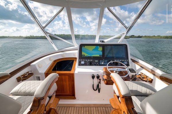 2022 Winter Custom Yachts 38