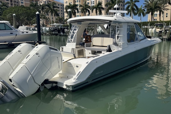 Photo of the 2024 Boston Whaler 380 Realm