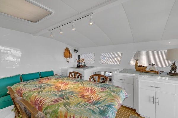 Cat s Meow 78ft Kelsall Yacht For Sale