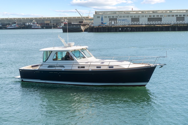 Photon 42ft Sabre Yacht For Sale