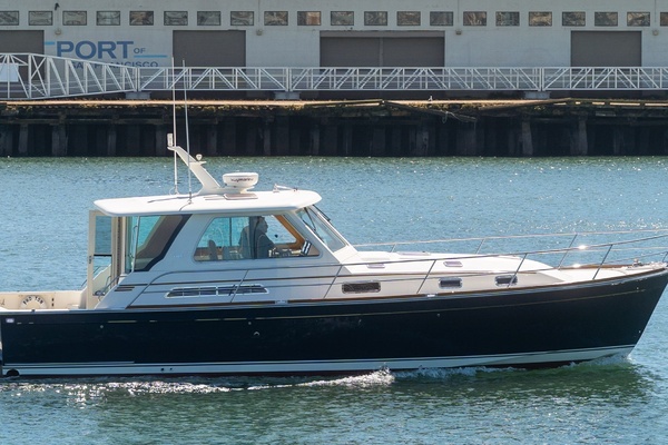 Photon 42ft Sabre Yacht For Sale