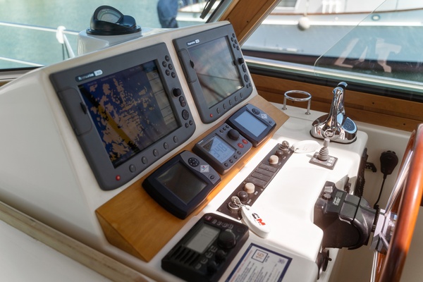 Photon 42ft Sabre Yacht For Sale