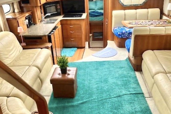 44ft Carver Yacht For Sale