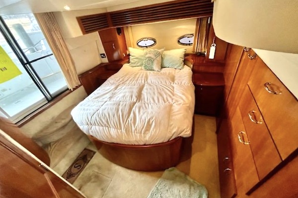 44ft Carver Yacht For Sale