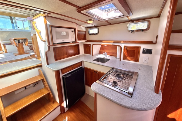 SANTORINI 37ft Duffy Yacht For Sale