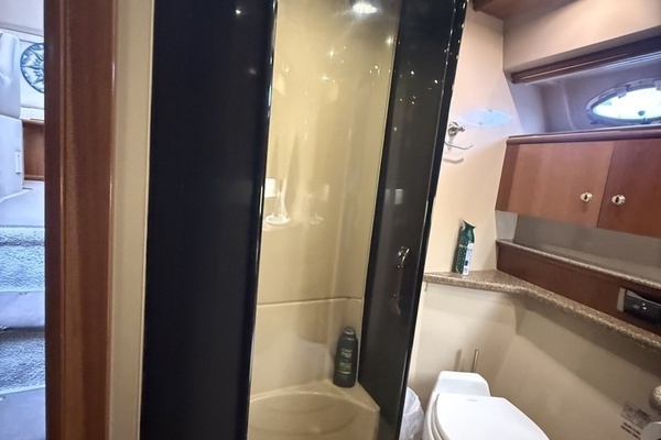 2001 Cruisers Yachts 46