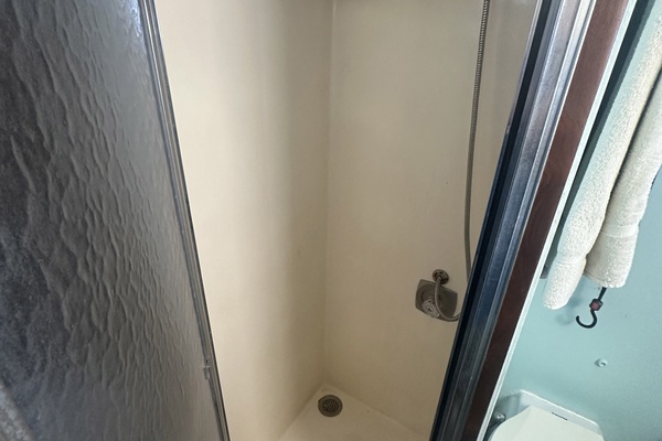 Bugsy 43ft Hatteras Yacht For Sale