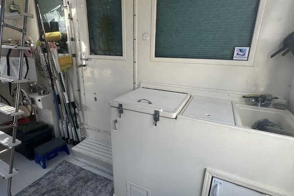 Photo of the 1981 Hatteras 43 Convertible "Bugsy"