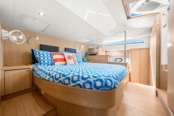 Memories Not Dreams 44ft Aquila Yacht For Sale