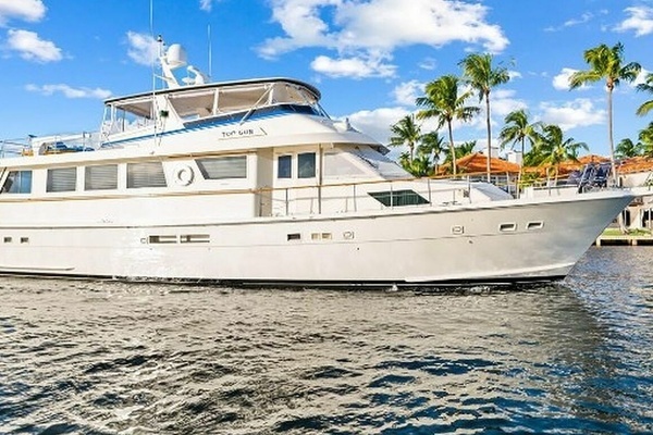Photo of the 1989 Hatteras Motor Yacht "TOP GUN"