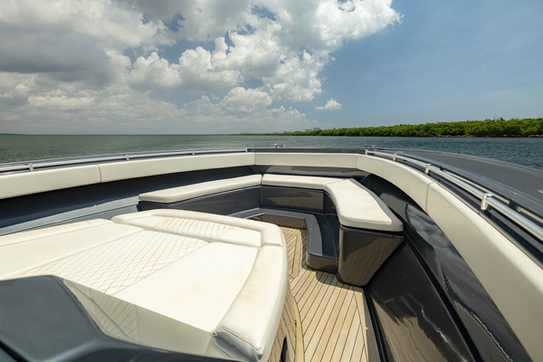 2017 Gulf Crosser 52
