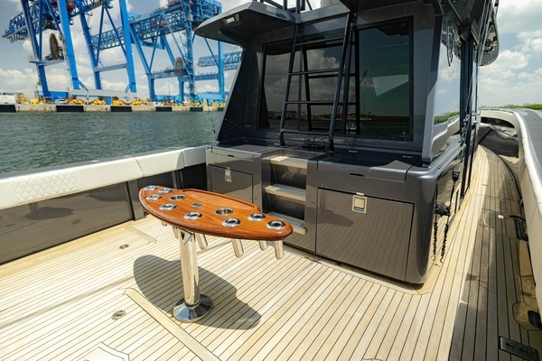2017 Gulf Crosser 52