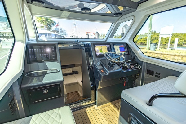 2017 Gulf Crosser 52