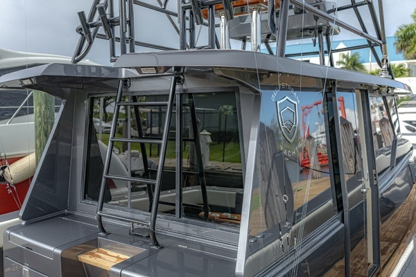 2017 Gulf Crosser 52