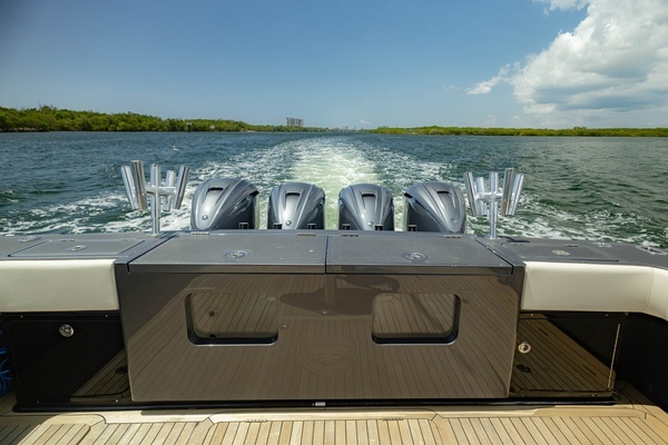2017 Gulf Crosser 52