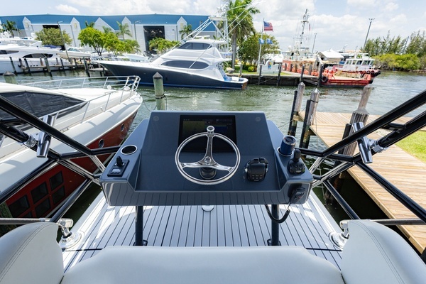 2017 Gulf Crosser 52