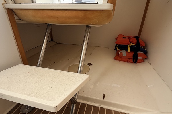 26ft Boston Whaler Yacht For Sale