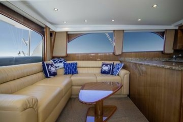 2007 Viking 52