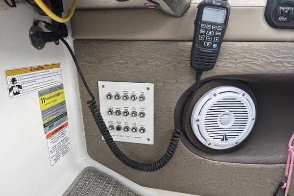 Photo of the 2014 Formula Bowrider