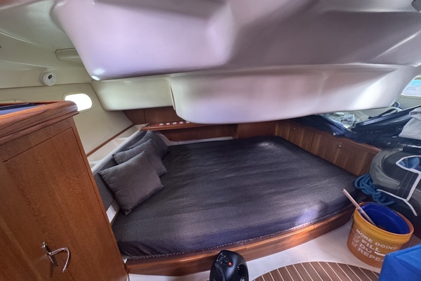 38ft Hunter Yacht For Sale