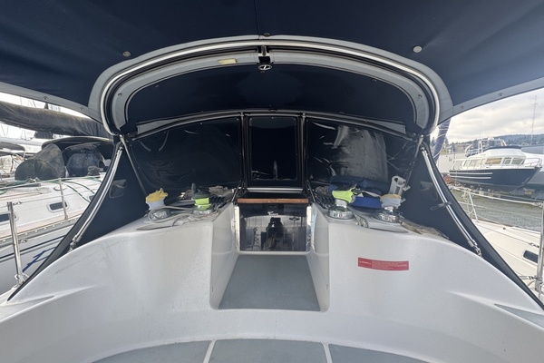 38ft Hunter Yacht For Sale