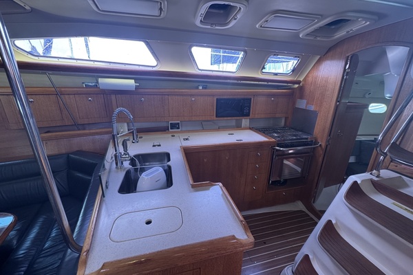 38ft Hunter Yacht For Sale