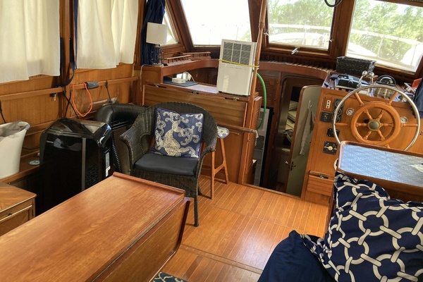43ft Albin Yacht For Sale