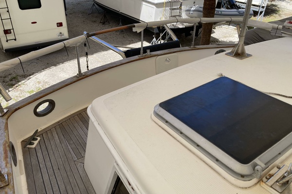 43ft Albin Yacht For Sale