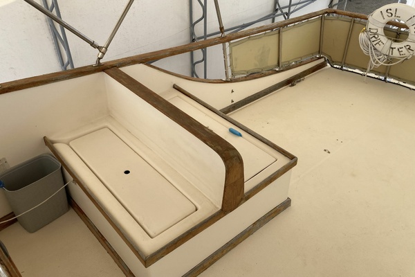 43ft Albin Yacht For Sale