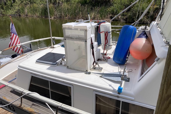 43ft Albin Yacht For Sale