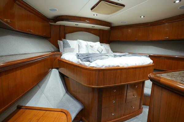 REEL DEAL  82ft Sea Force IX Yacht For Sale