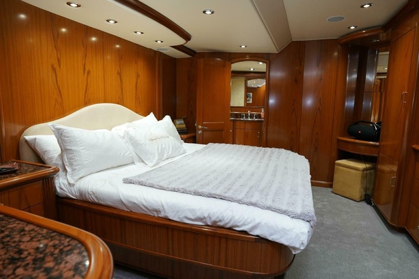 REEL DEAL  82ft Sea Force IX Yacht For Sale