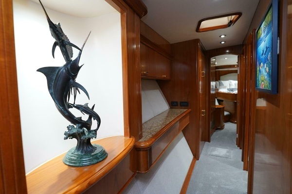 2005 Sea Force IX 82